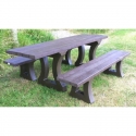 Table de jardin pour parc public